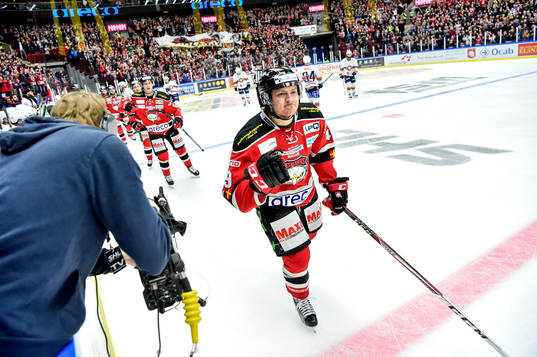 Malmö Redhawks Rhett Rakhshani jublar