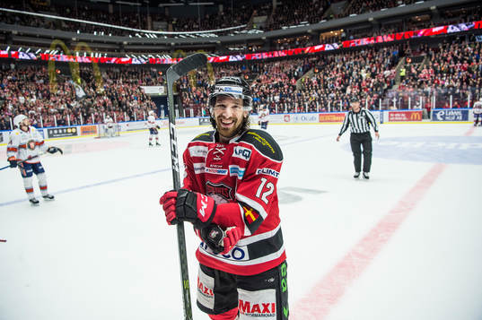 Malmö Redhawks Andreas Thuresson jublar