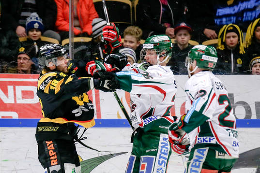 Skellefteås Pontus Petterström och Frölundas Rasmus