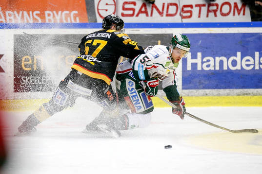Skellefteås Emil Djuse och Frölundas Mats Rosseli Olsen