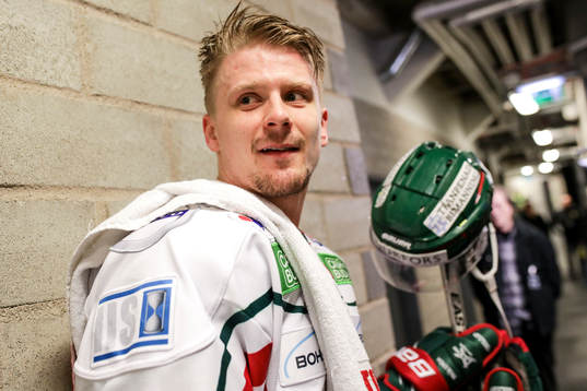 Frölundas Nicklas Lasu jublar