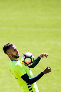 Sveriges Isaac Kiese Thelin