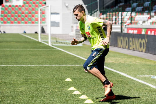 Sveriges Victor Nilsson Lindelöf tränar på egen hand