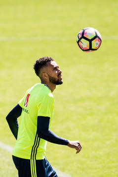 Sveriges Isaac Kiese Thelin