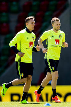 Sveriges Ludwig Augustinsson och Sebastian Larsson