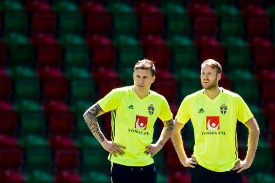 Sveriges Victor Nilsson Lindelöf och Ola Toivonen
