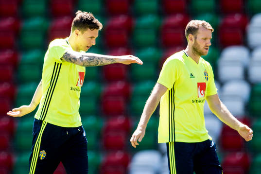Sveriges Victor Nilsson Lindelöf och Ola Toivonen