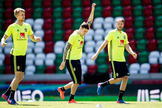 Sveriges Filip Helander, Victor Nilsson Lindelöf och Ola