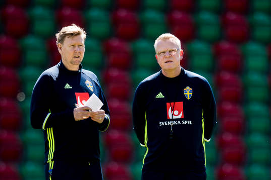 Sveriges assisterande förbundskapten Peter Wettergren och