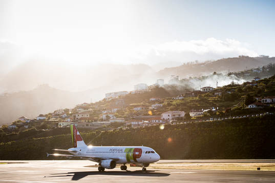Portugisiska landslaget i fotboll landar på Madeira