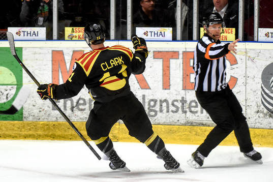 Brynäs Kevin Clark jublar