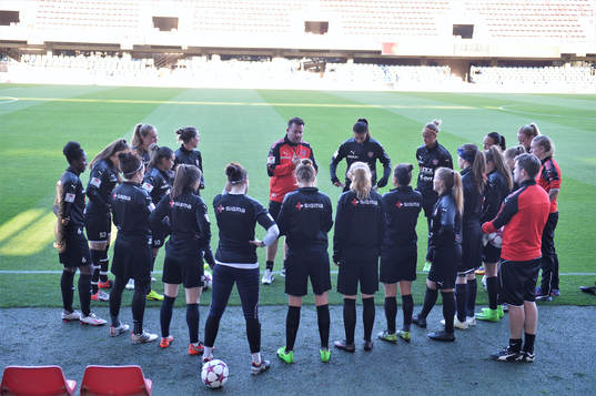 Bläddra bland fler bilder av Fotboll, Dam, Inför Champions League, Barcelona - Rosengård