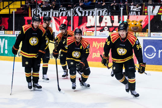 Bläddra bland fler bilder av Ishockey, SHL, Kvartsfinal 6, Brynäs - Linköping