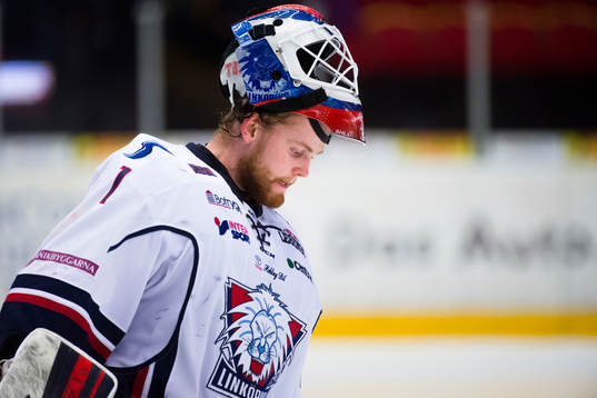 Linköpings målvakt Marcus Högberg deppar