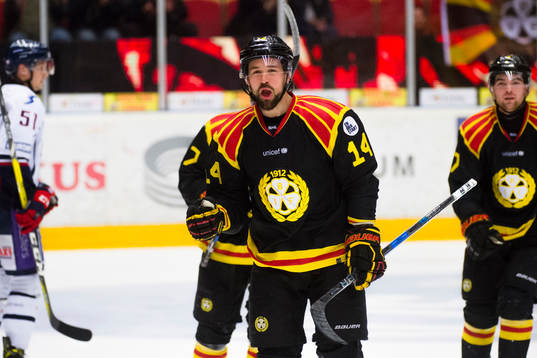 Brynäs Johan Alcén jublar