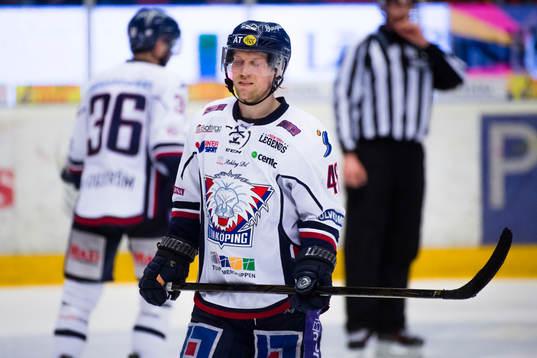 Linköpings Mathis Olimb  deppar
