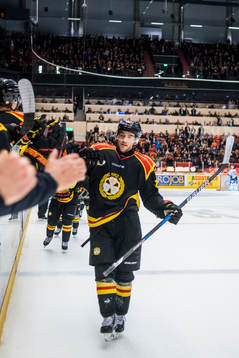 Brynäs Pathrik Westerholm jublar