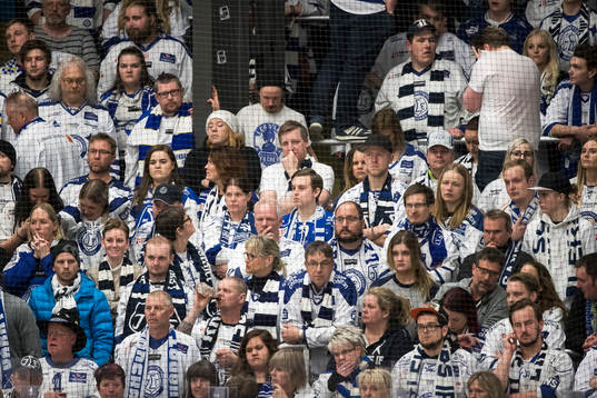 Leksands supporters deppar  i ishockeymatchen i