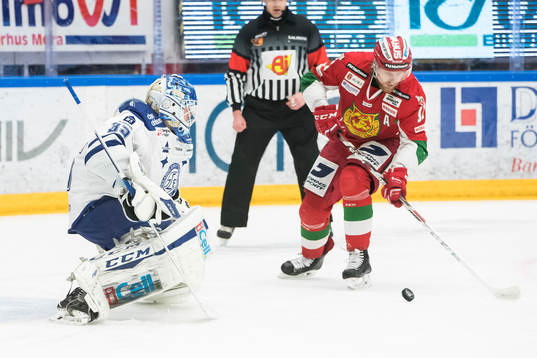 i ishockeymatchen i direktkvalet till SHL mellan Leksand