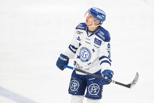 Leksands Daniel Bertov  i ishockeymatchen i direktkvalet