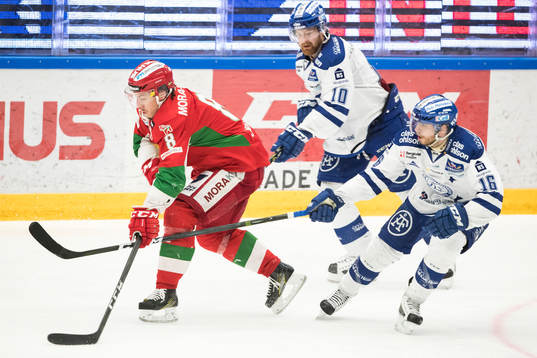 Moras Robin Johansson och Leksands János Hári  i