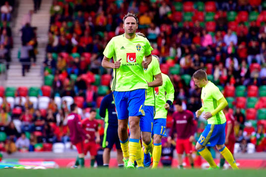 Sveriges Andreas Granqvist värmer upp