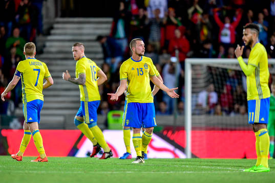 Sveriges Sebastian Larsson, Pontus Jansson, Jakob Johansson