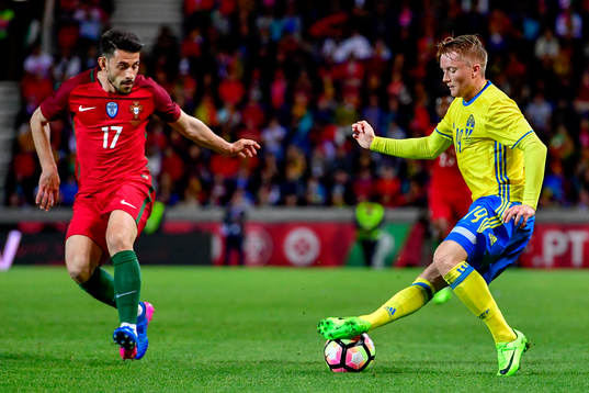 Portugals Pizzi och Sveriges Sam Larsson