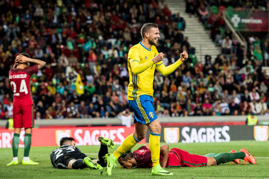 Sveriges Marcus Berg jublar