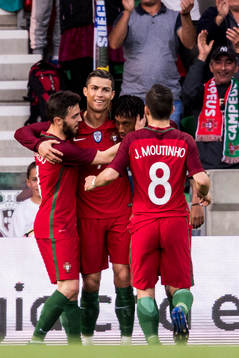 Portugals Cristiano Ronaldo jublar