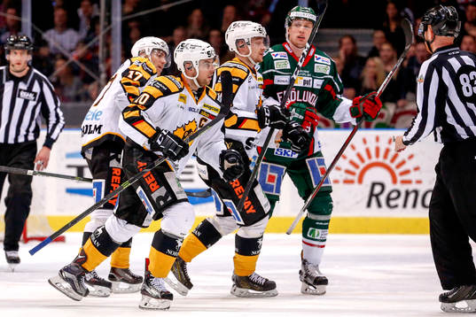Skellefteås Joakim Lindström jublar