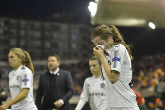 Rosengårds Sofie Junge Pedersen deppar