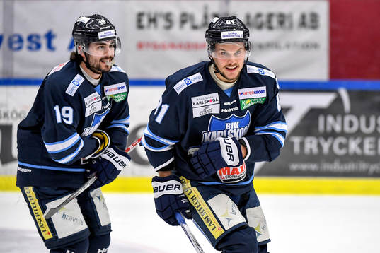 Karlskogas Theodor Lennnström jublar