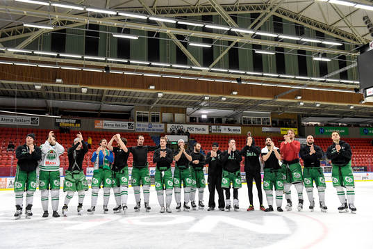 Rögle spelarna tackar publiken