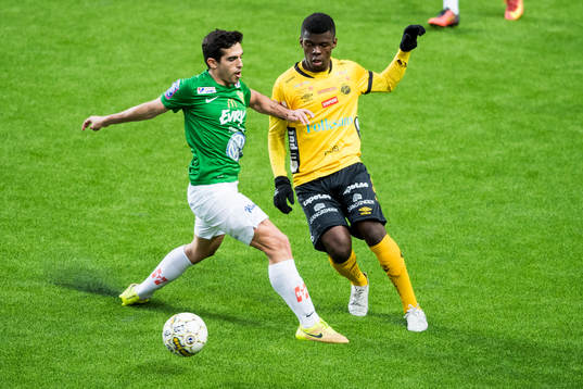 Elfsborgs Chris Makindu och Jönköpings Erik Watson