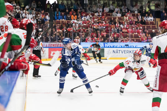 Leksands Tobias Forsberg och Moras Emil Bejmo  i
