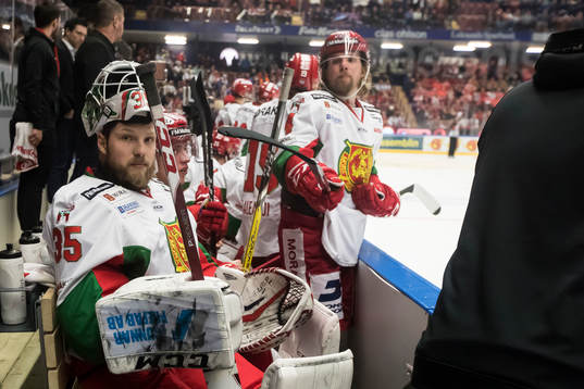 Moras målvakt Christian Engstrand  i ishockeymatchen i