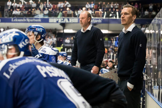 Leksands tränare Per-Erik Johnsson och assisterande
