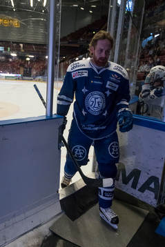 Leksands Mattias Ritola  i ishockeymatchen i direktkvalet