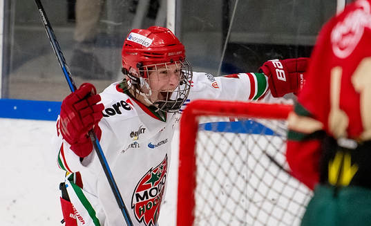 Modos Linus Pettersson jublar