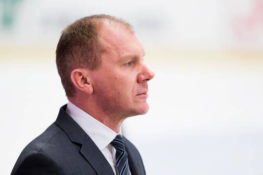 s tränare Johan Lindbom