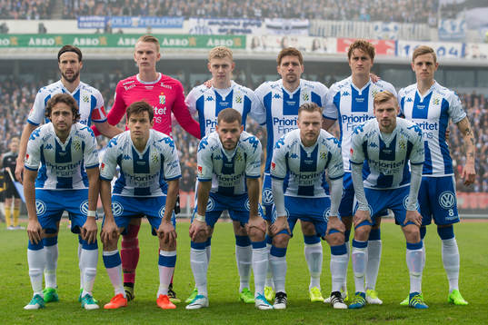 IFK Göteborgs startelva uppe fr.v. Mattias Bjärsmyr ,