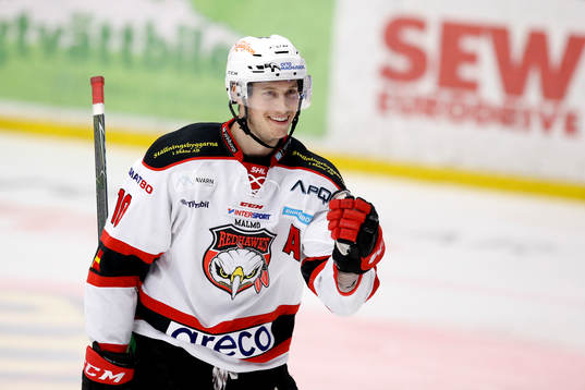 Malmö Redhawks Robin Alvarez jublar