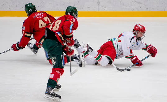 Modos Linus Pettersson sliter sig loss från Frölunda