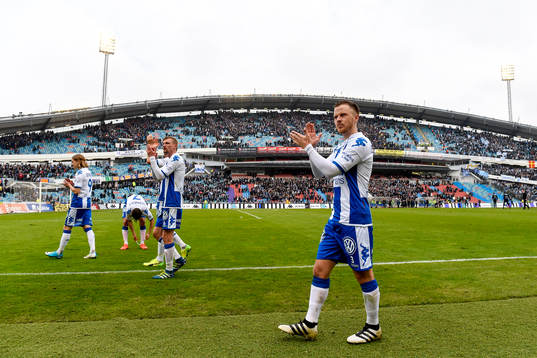 IFK Göteborgs Scott Jamieson tackar publiken
