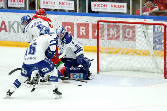 Leksands János Hári, Joseph Piskula och målvakt Henrik