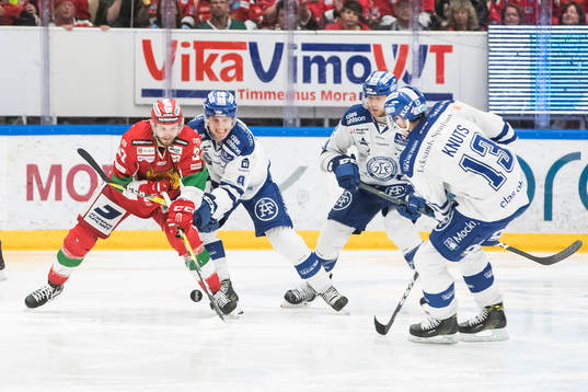 Moras Matt Bailey och Leksands Lukas Ericsson och Leksands