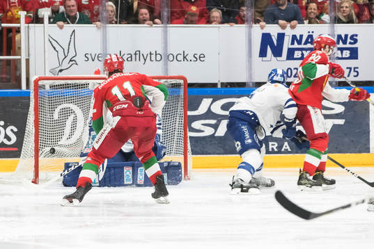 Moras Alexander Hilmerson Leksands målvakt Henrik