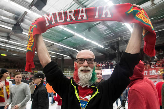 Mora fan jublar
