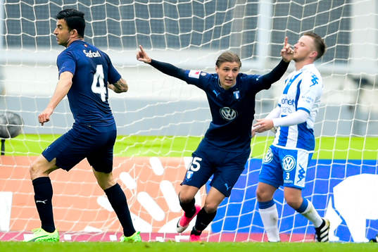 Malmö FFs Pawel Cibicki jublar